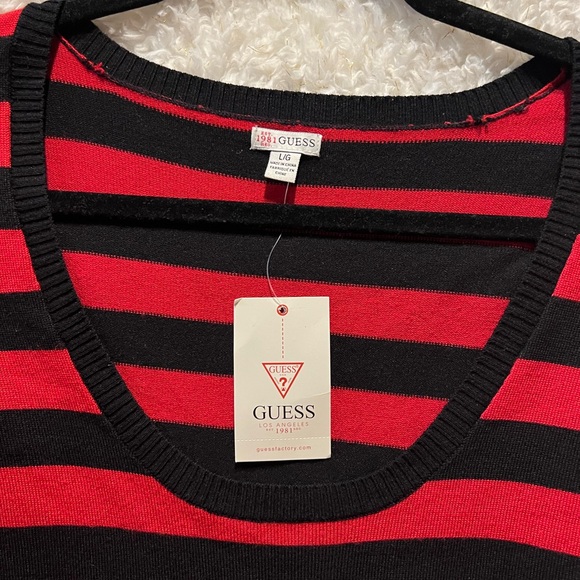 NWT LARGE RED LADIES GUESS LONG SLEEVE - Picture 3 of 4